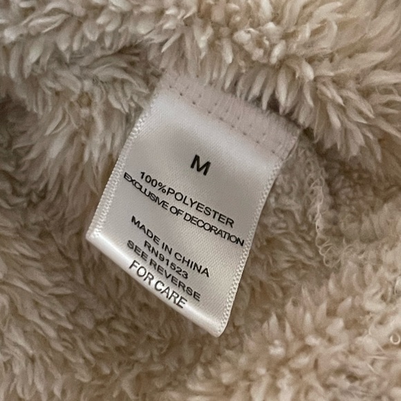 Jaclyn Intimates Fuzzy Bear Top Sleepwear Women Size Medium - Picture 4 of 6